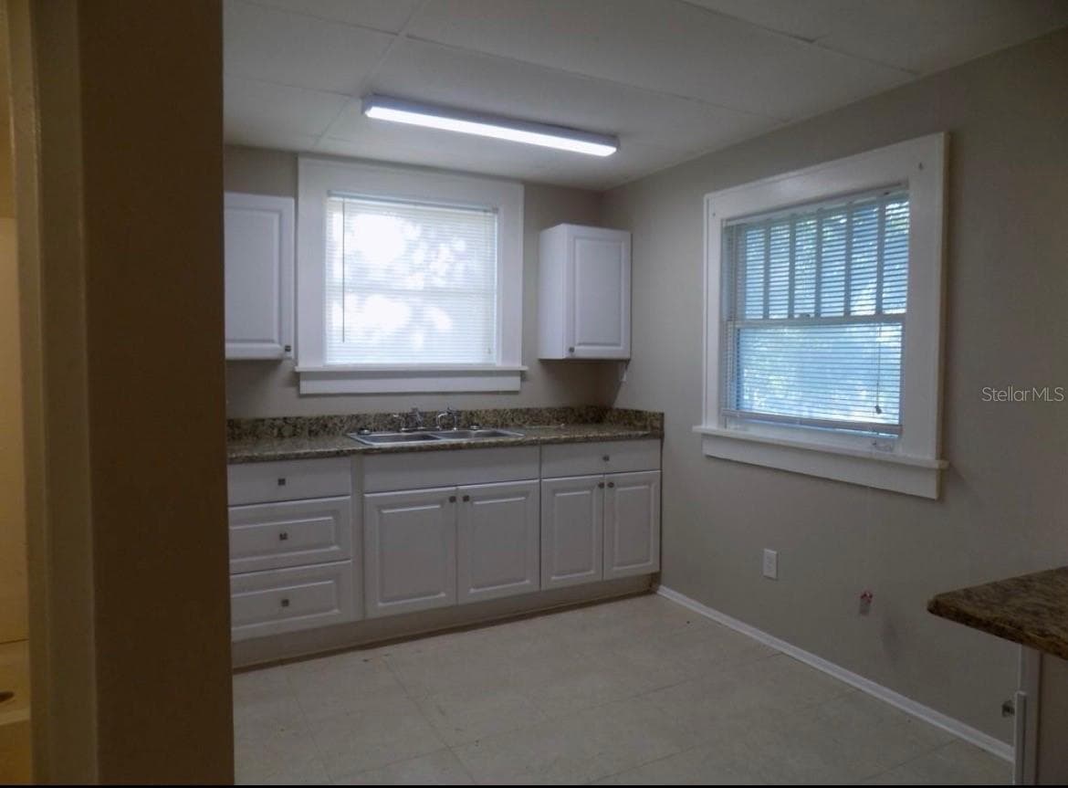 626 HIGHLAND STREET — photo 5 of 10
