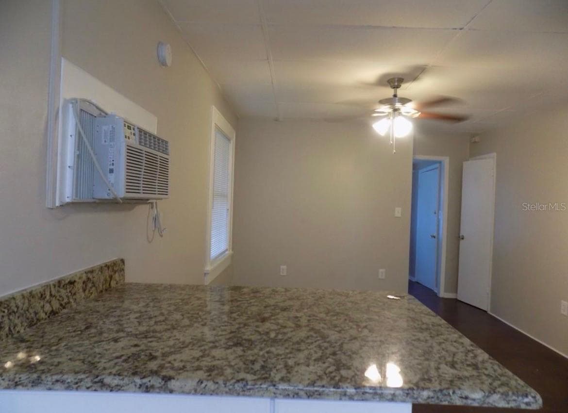 626 HIGHLAND STREET — photo 3 of 10