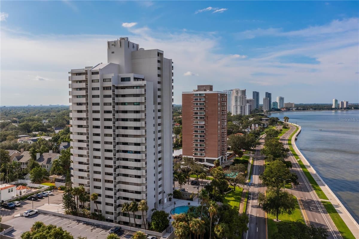 4141 BAYSHORE BOULEVARD — photo 32 of 33
