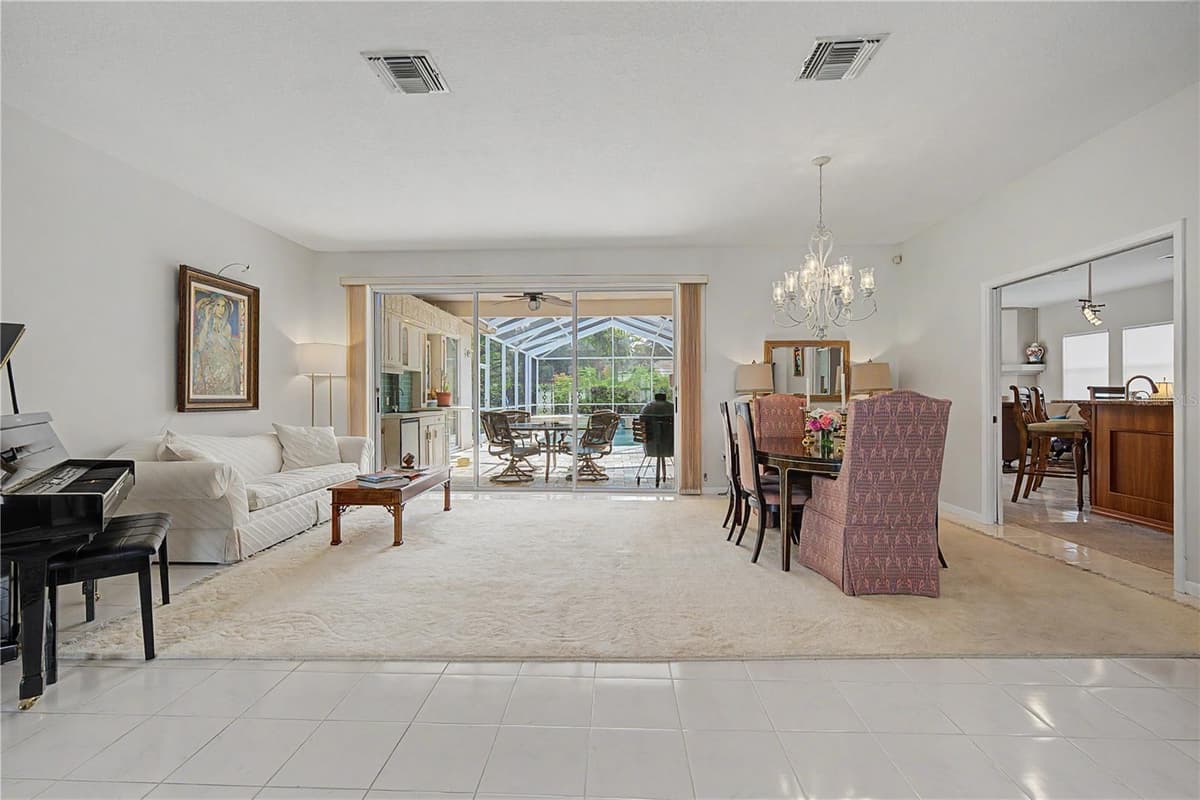 2093 SWAN LANE — photo 8 of 55