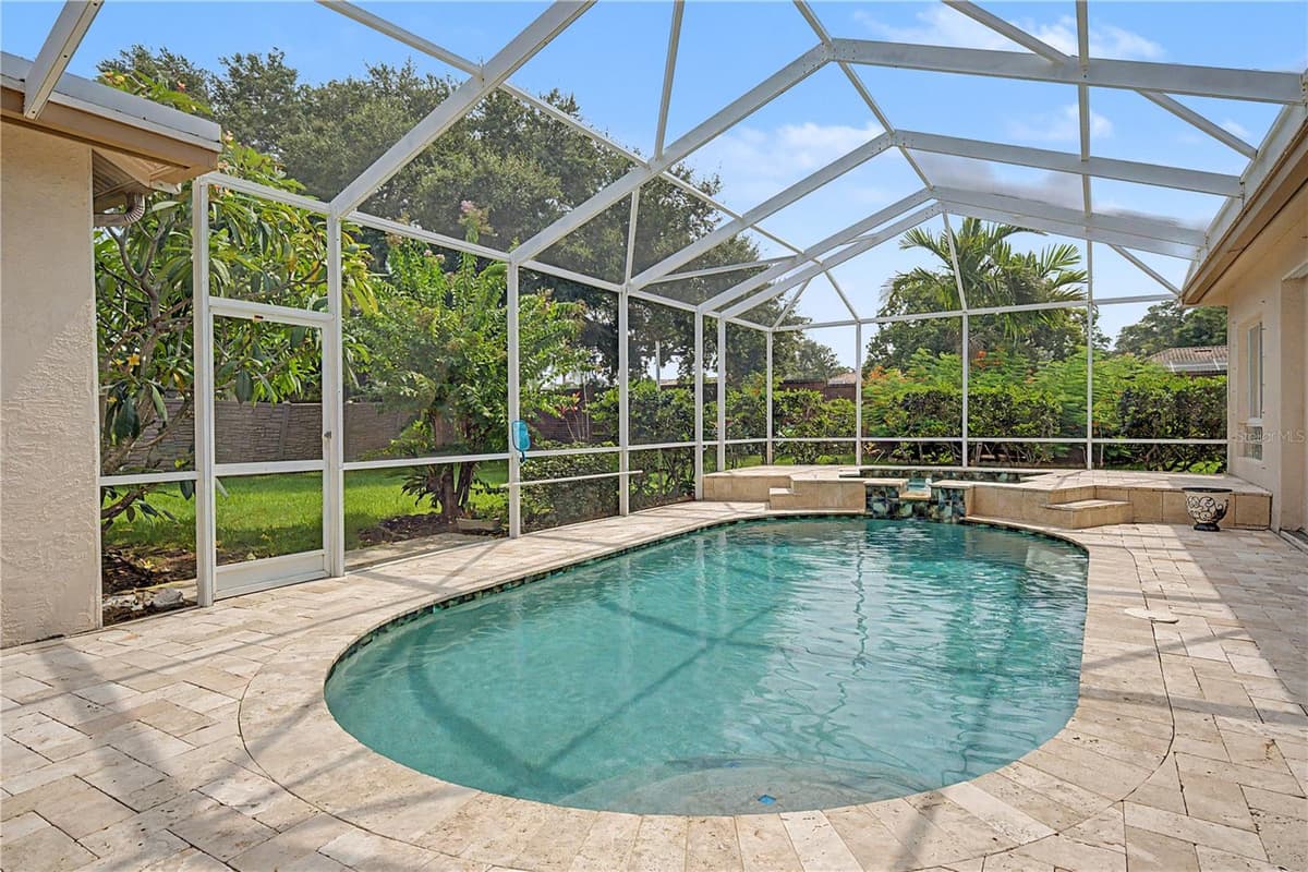 2093 SWAN LANE — photo 5 of 55
