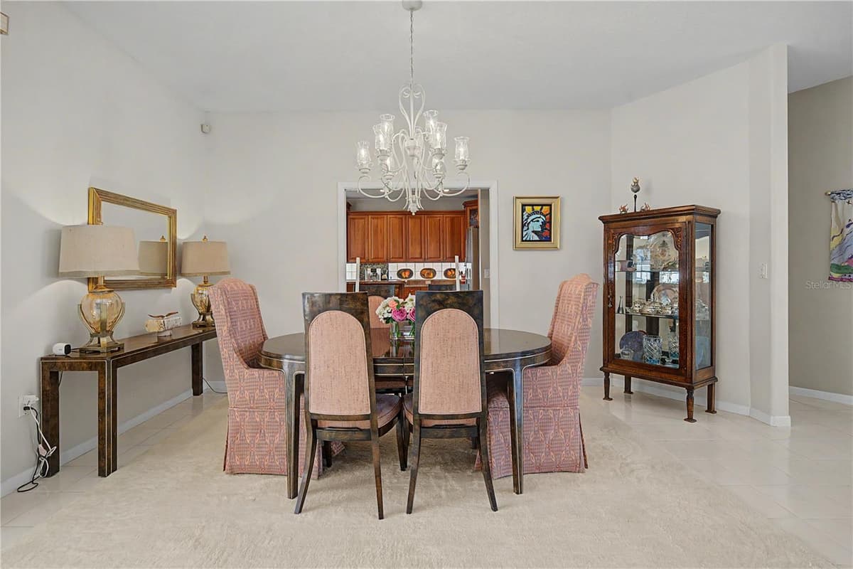 2093 SWAN LANE — photo 11 of 55