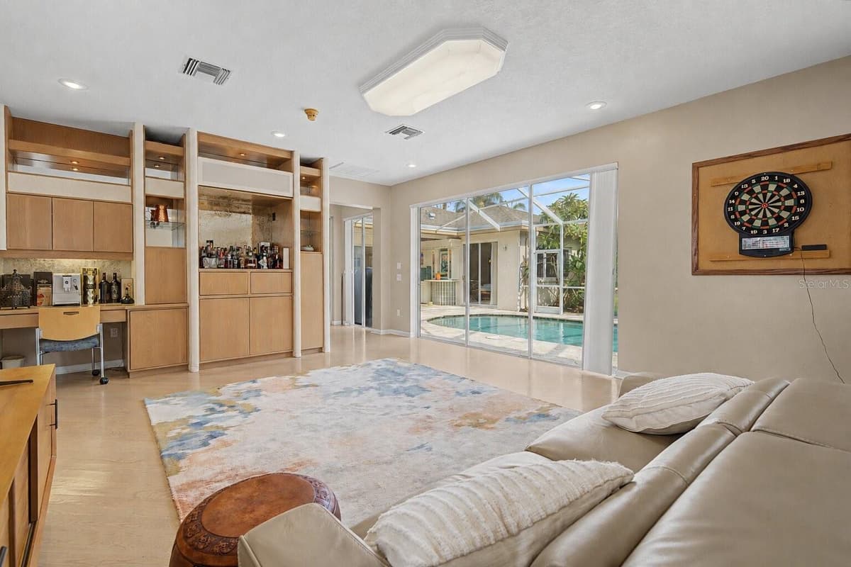 2093 SWAN LANE — photo 36 of 55