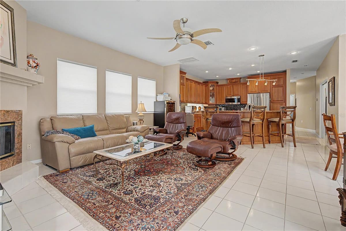 2093 SWAN LANE — photo 21 of 55