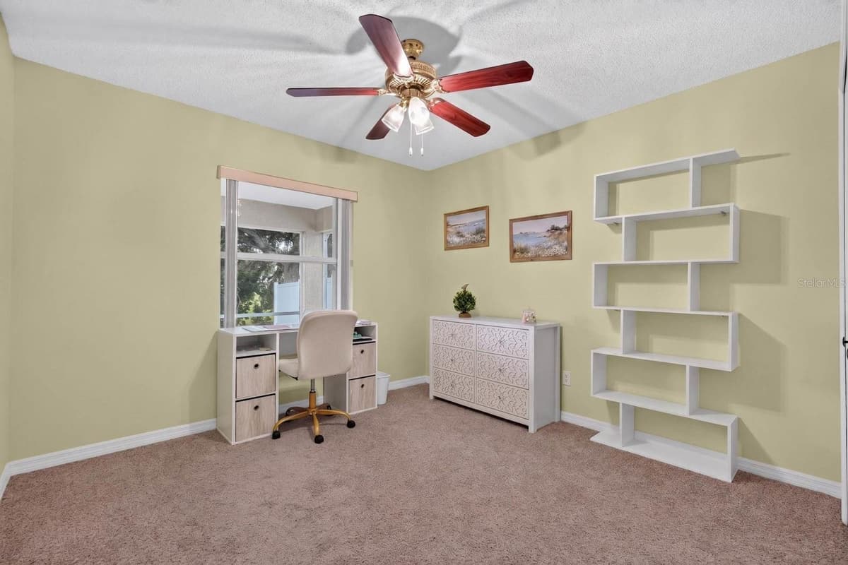 40 FLAMINGO DRIVE — photo 11 of 39