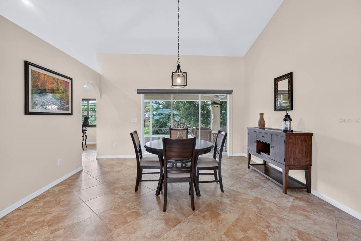 40 FLAMINGO DRIVE — photo 15 of 39