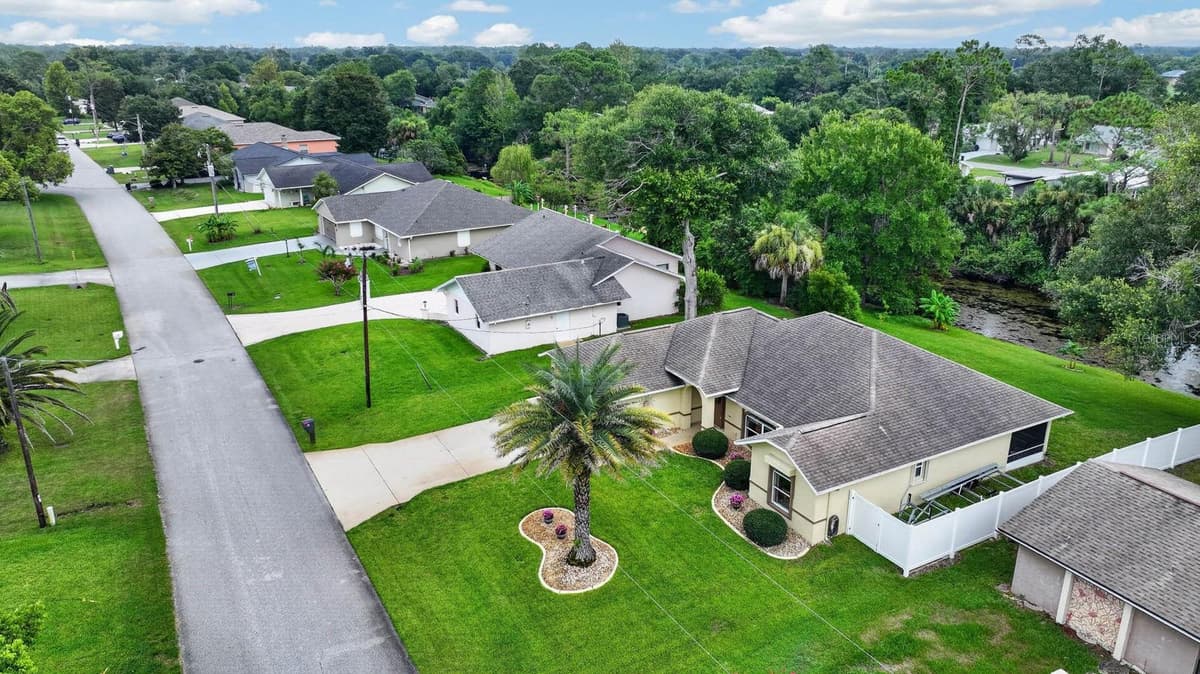 40 FLAMINGO DRIVE — photo 37 of 39