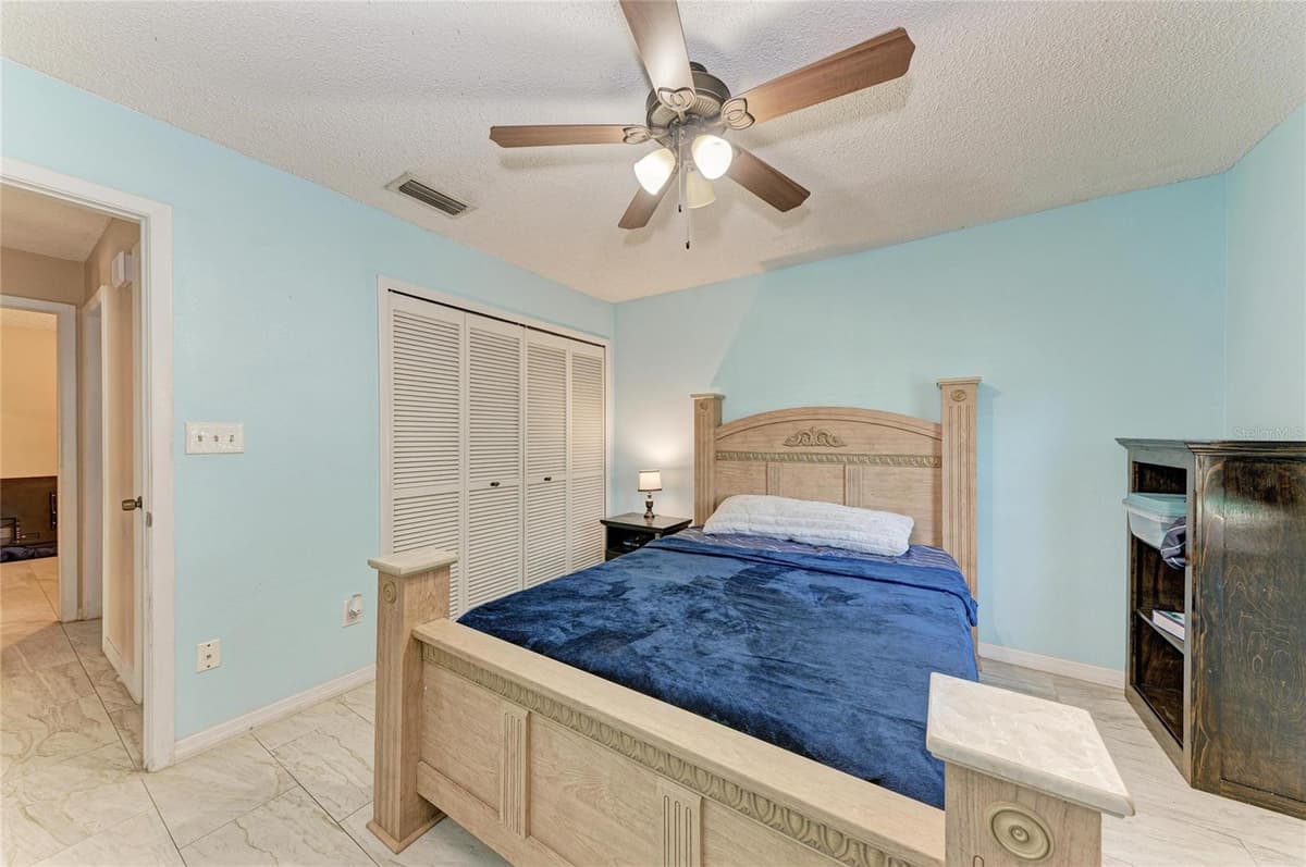 1520 SUNNYHILLS DRIVE — photo 23 of 38