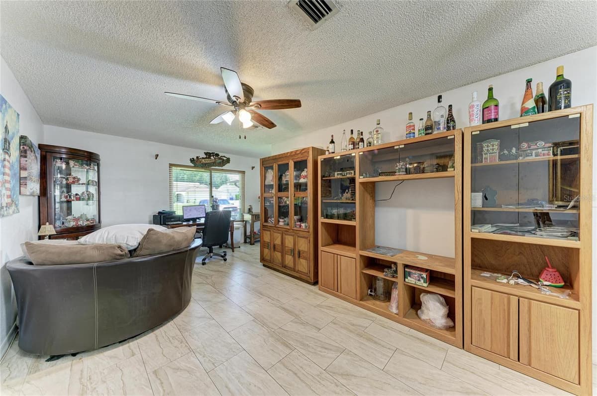 1520 SUNNYHILLS DRIVE — photo 14 of 38