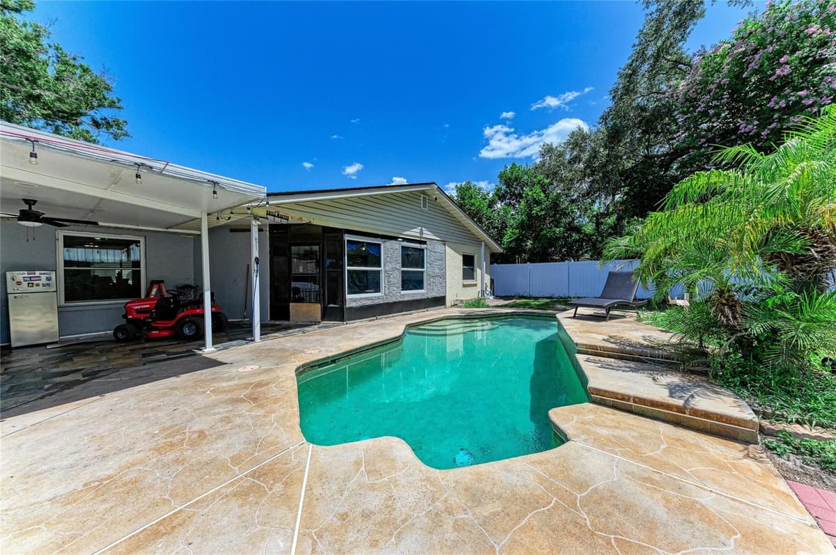 1520 SUNNYHILLS DRIVE — photo 35 of 38
