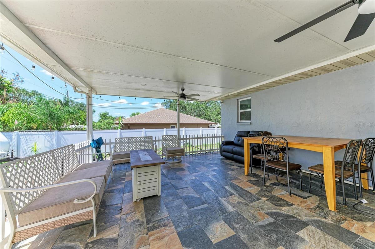 1520 SUNNYHILLS DRIVE — photo 28 of 38