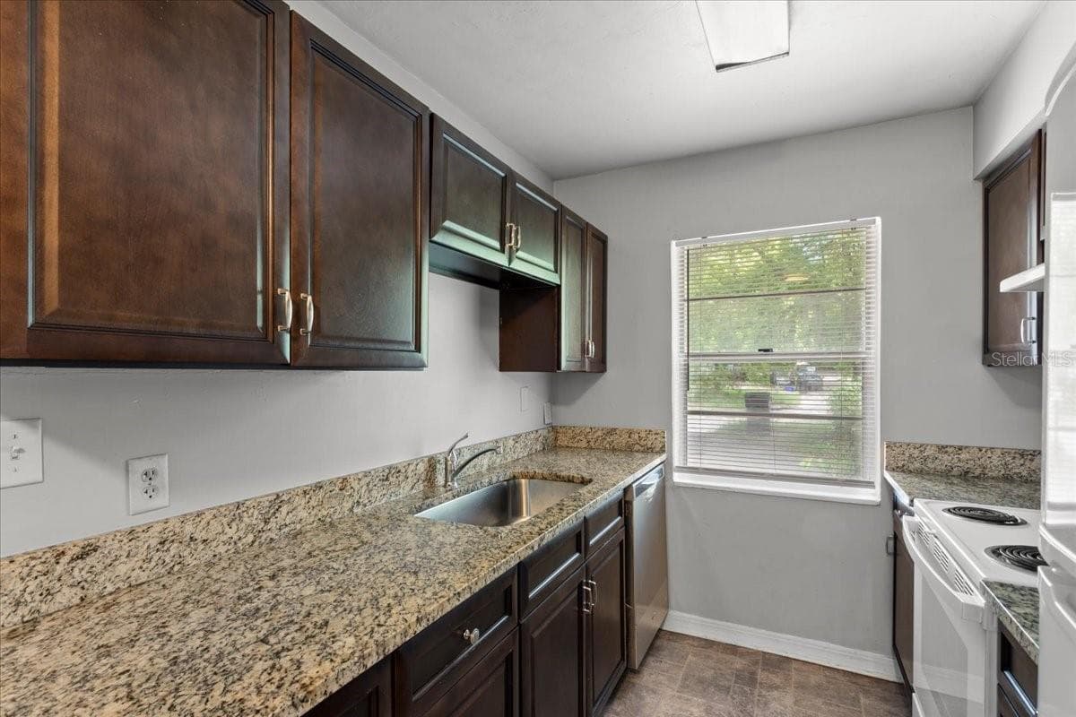 1816 70TH TERRACE — photo 1 of 11