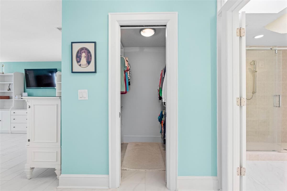 139 BLUFF VIEW DRIVE — photo 19 of 40