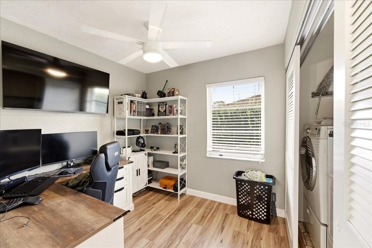 413 SIGNORELLI DRIVE — photo 17 of 46