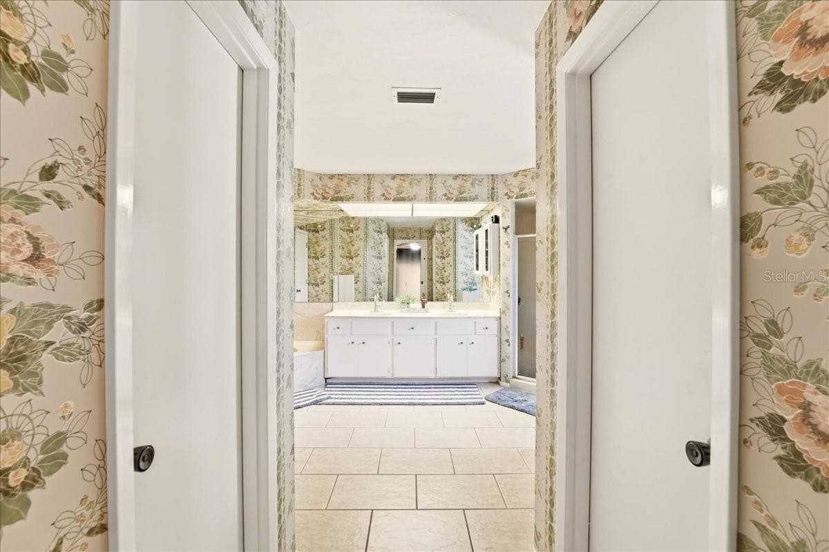 413 SIGNORELLI DRIVE — photo 25 of 46