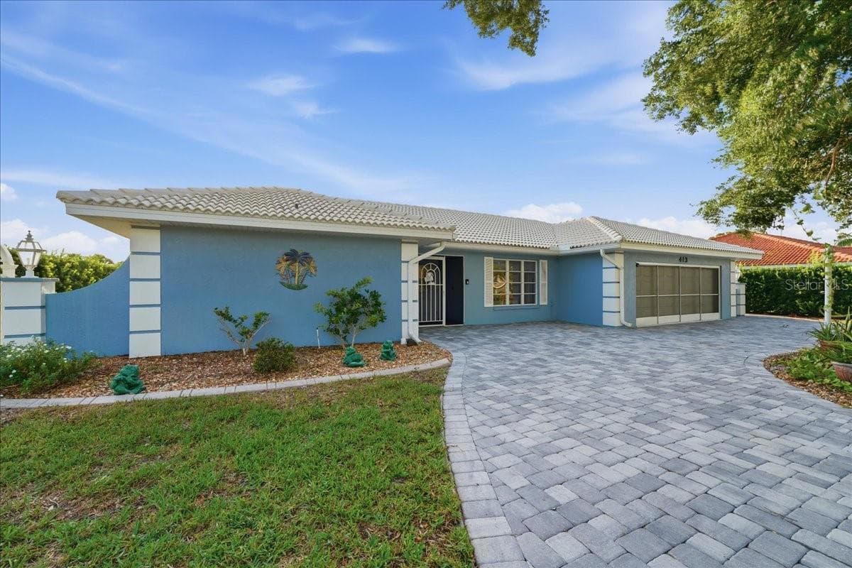 413 SIGNORELLI DRIVE — photo 4 of 46