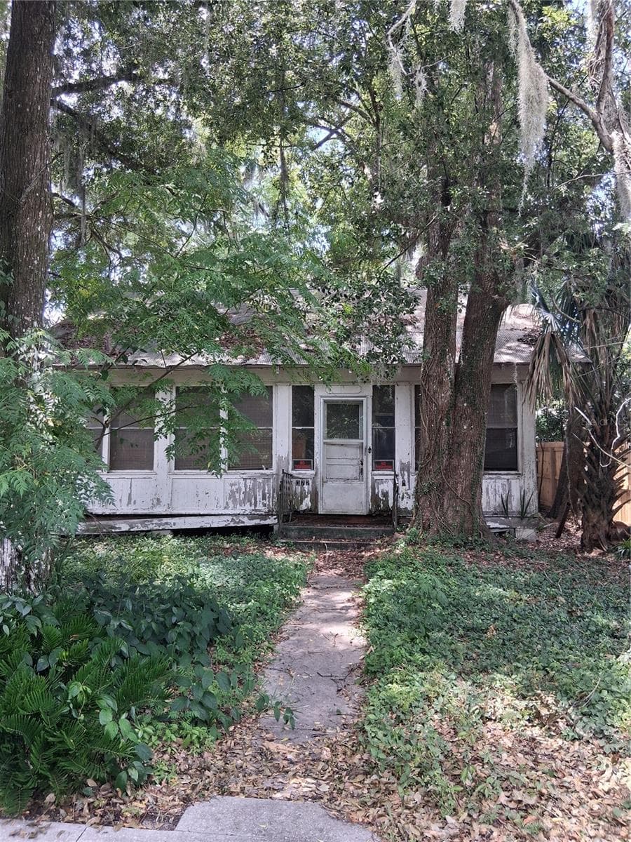 372 EUCLID AVENUE — photo 1 of 1
