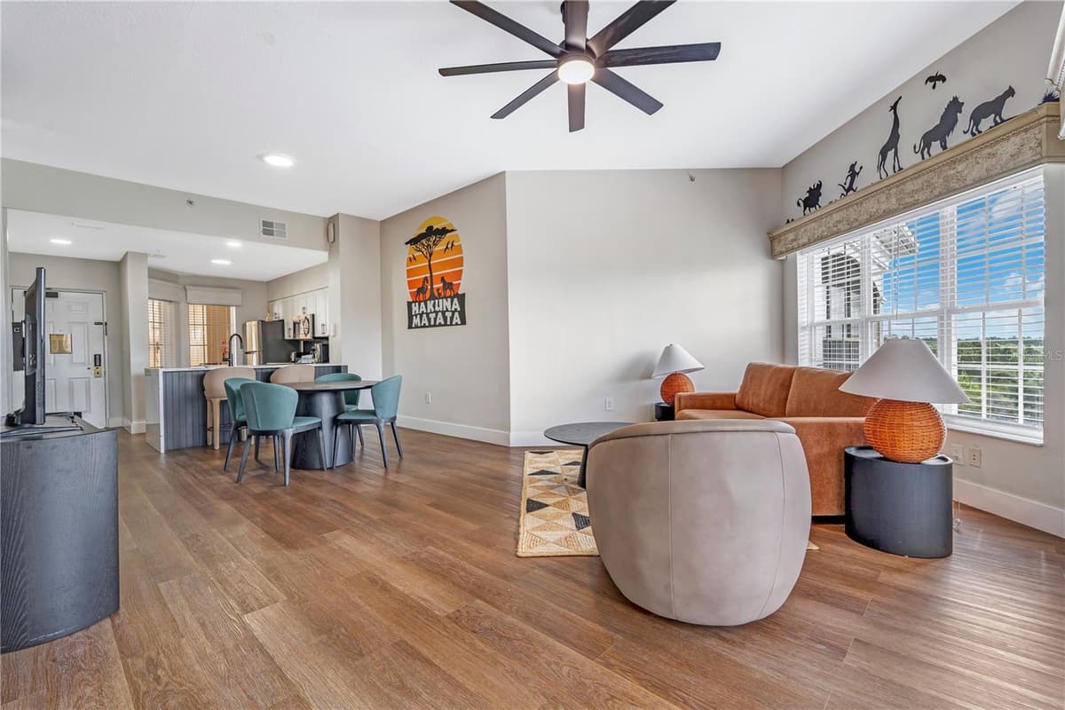 8601 WORLDQUEST BOULEVARD — photo 3 of 33