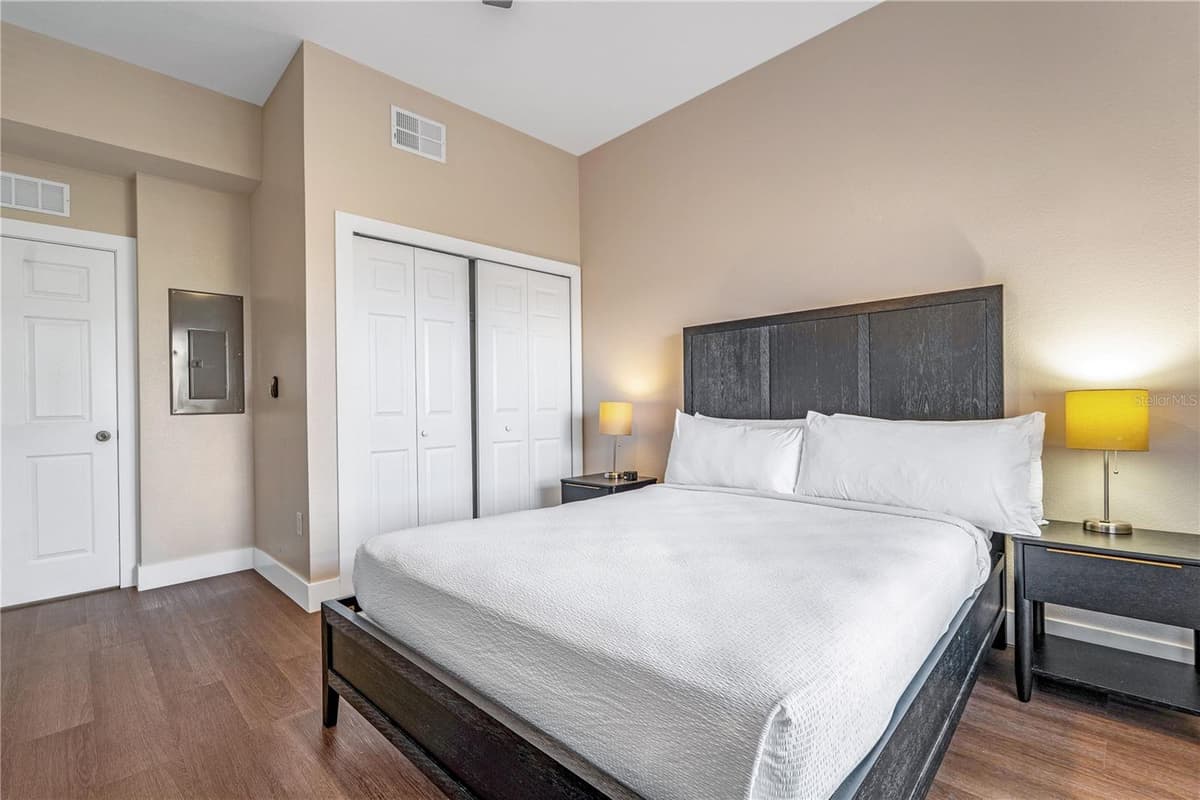 8601 WORLDQUEST BOULEVARD — photo 14 of 33
