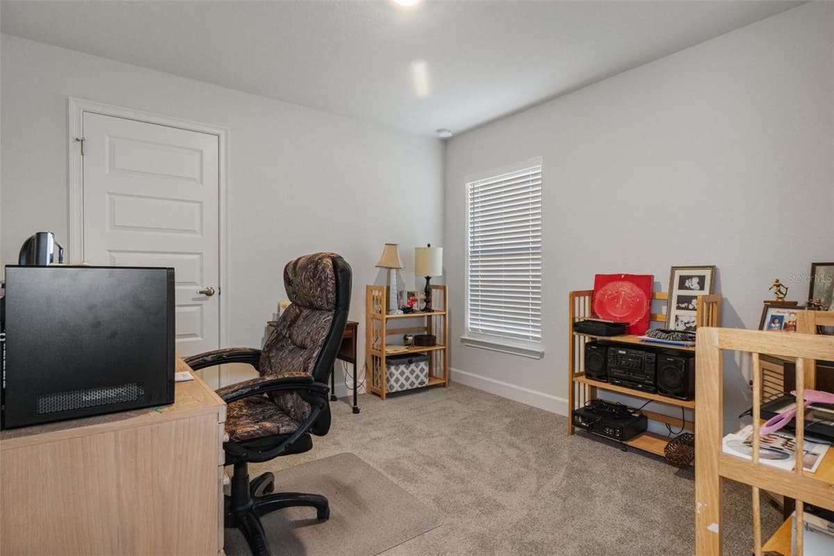 5139 JENSON AVENUE — photo 34 of 44