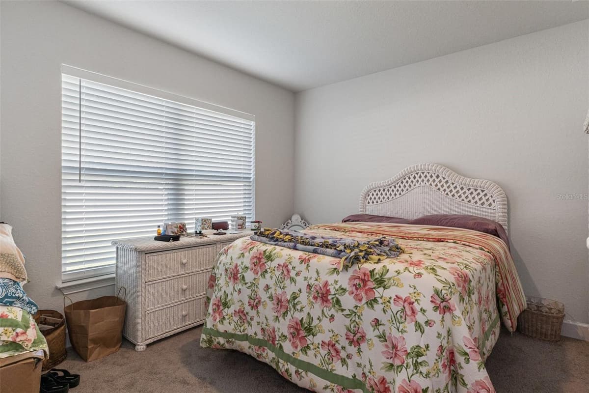 5139 JENSON AVENUE — photo 30 of 44