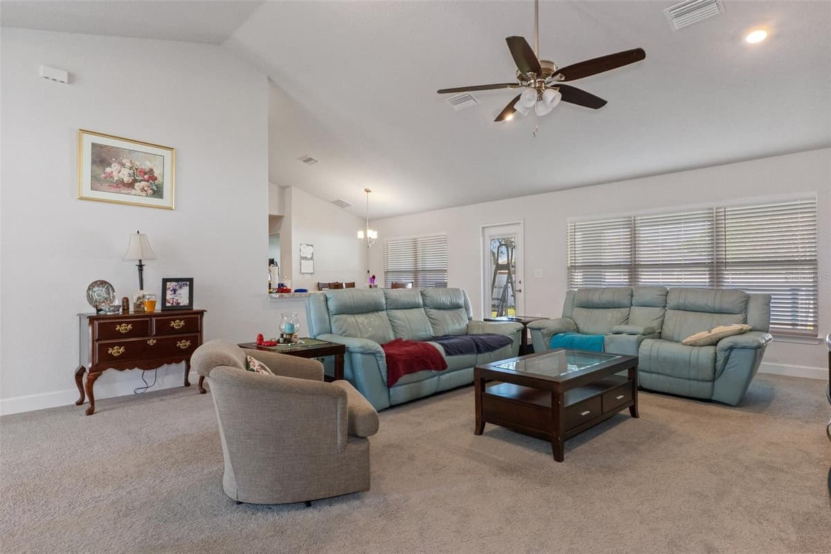 5139 JENSON AVENUE — photo 8 of 44