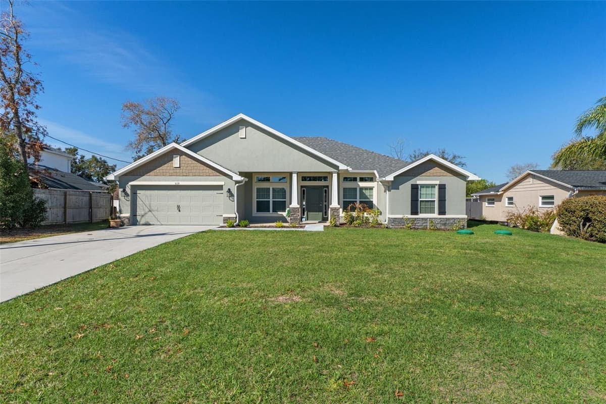 5139 JENSON AVENUE — photo 1 of 44