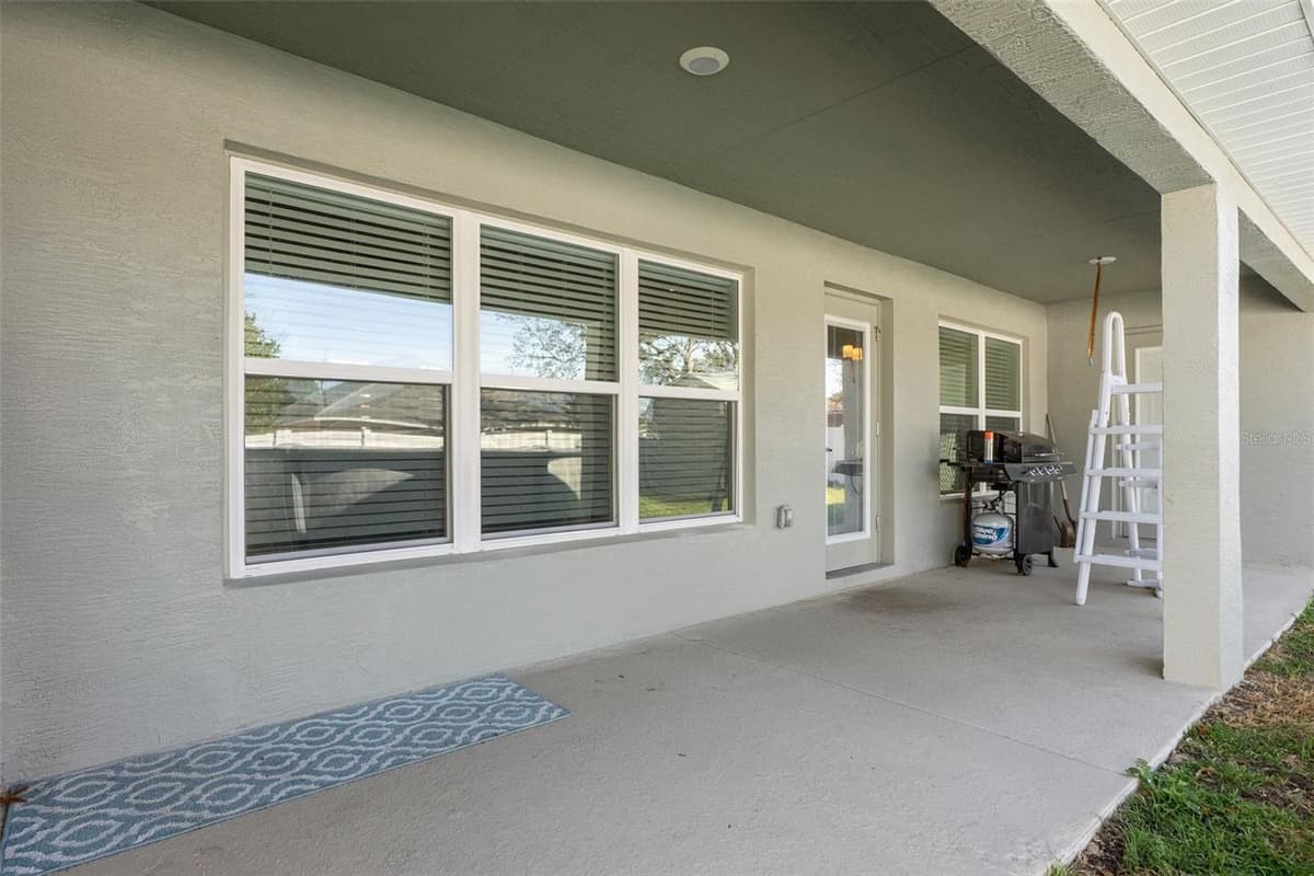 5139 JENSON AVENUE — photo 42 of 44