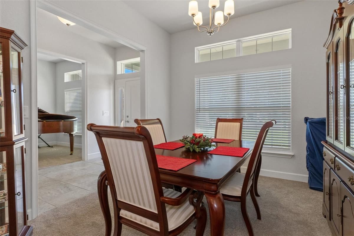 5139 JENSON AVENUE — photo 17 of 44