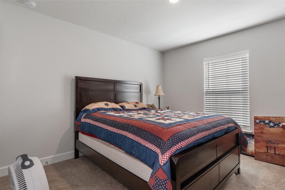 5139 JENSON AVENUE — photo 38 of 44