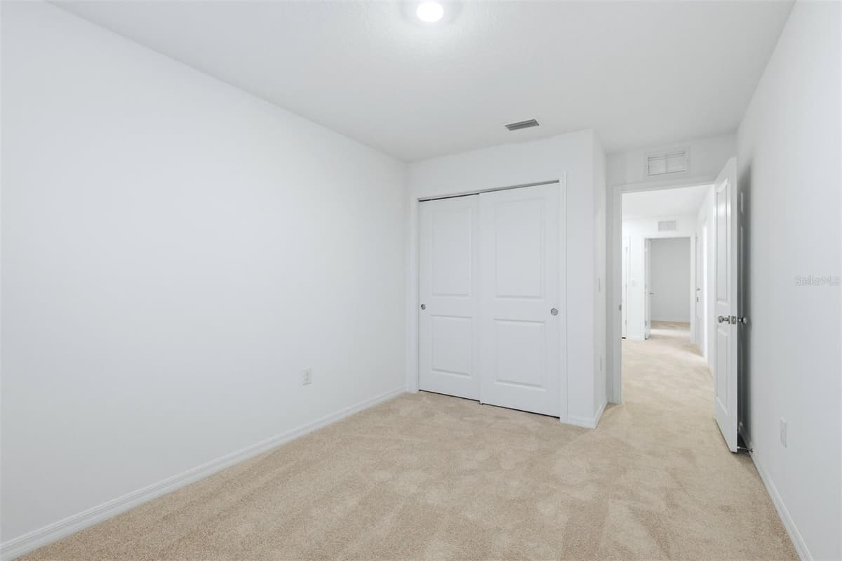 8417 LUNAR SKYE STREET — photo 22 of 33