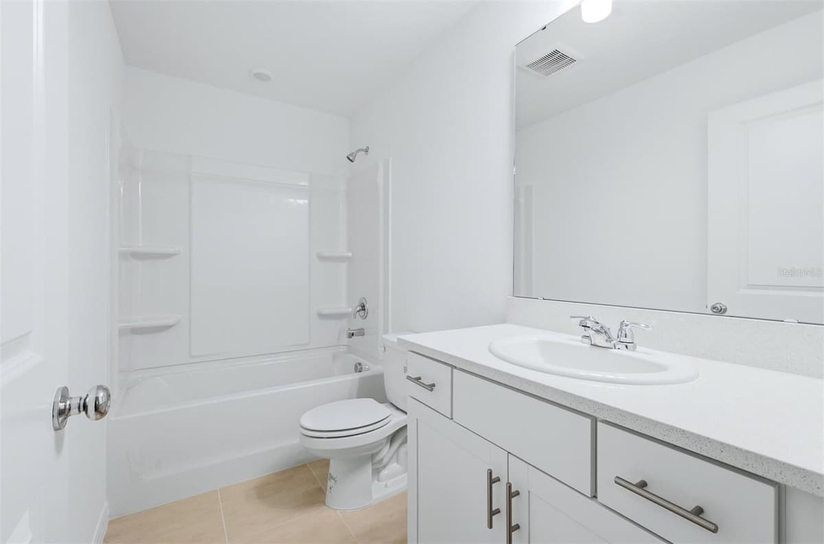 8417 LUNAR SKYE STREET — photo 24 of 33