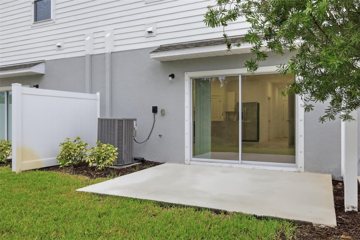 8417 LUNAR SKYE STREET — photo 27 of 33