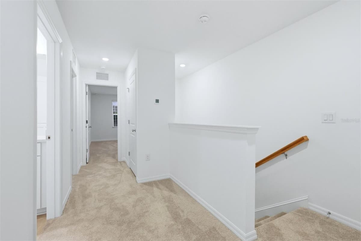 8417 LUNAR SKYE STREET — photo 25 of 33