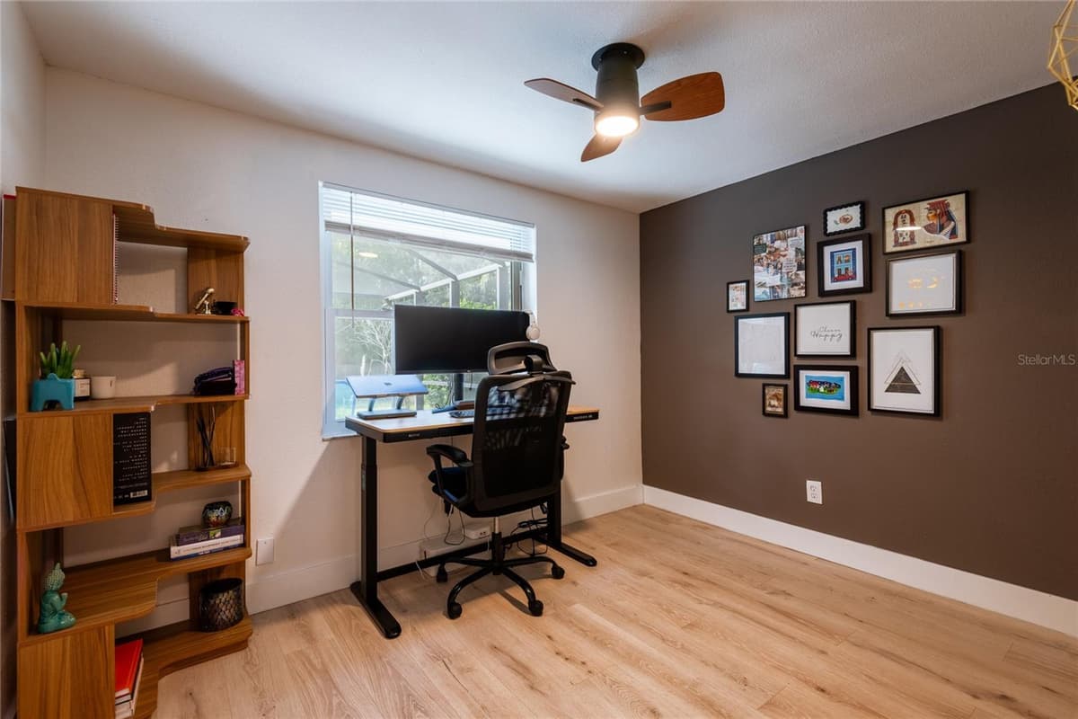 2712 CEDARIDGE DRIVE — photo 17 of 30