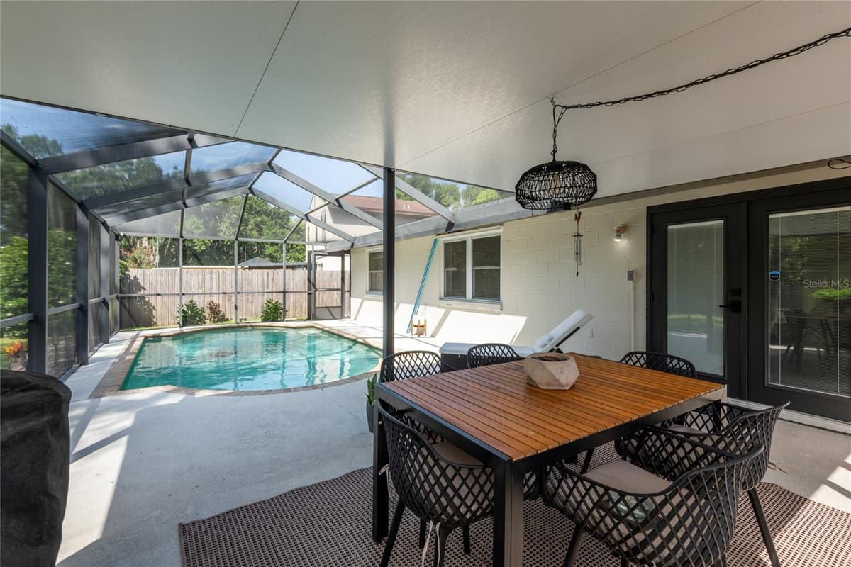 2712 CEDARIDGE DRIVE — photo 23 of 30
