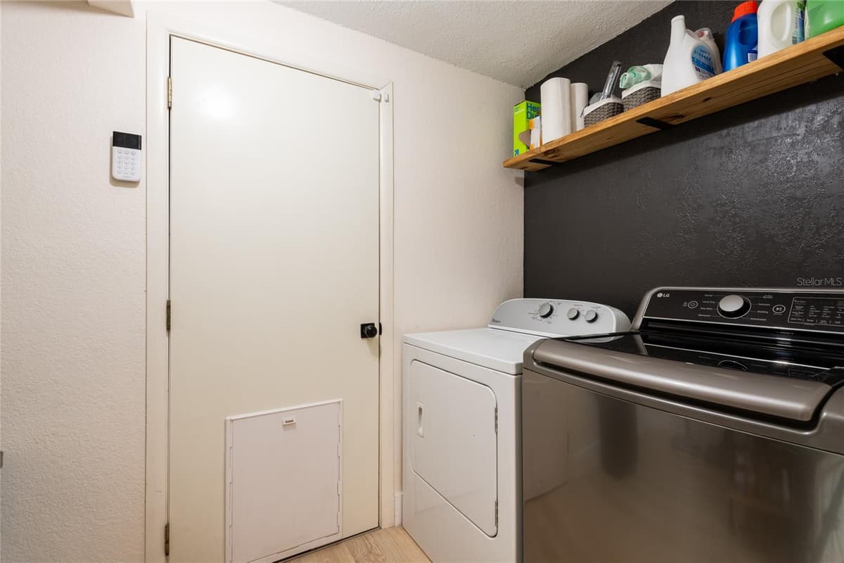 2712 CEDARIDGE DRIVE — photo 18 of 30