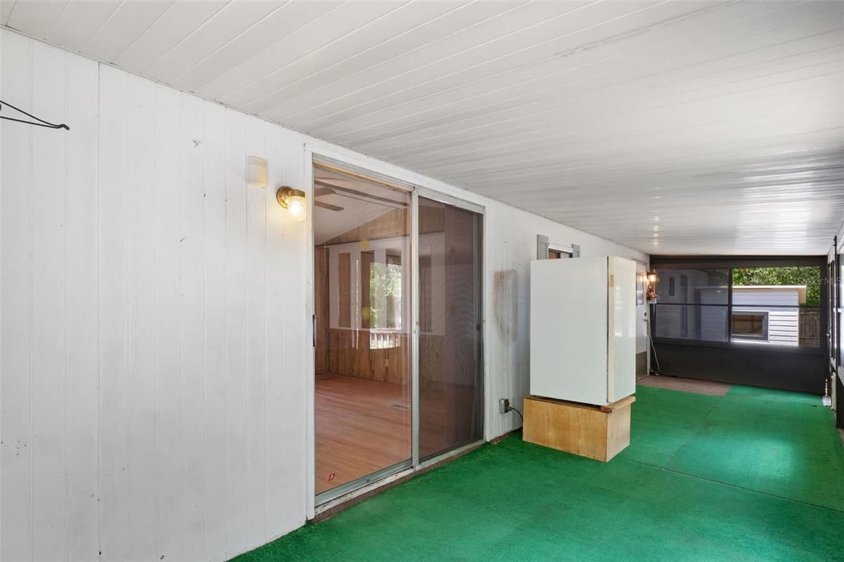 6463 PARK DRIVE — photo 19 of 34