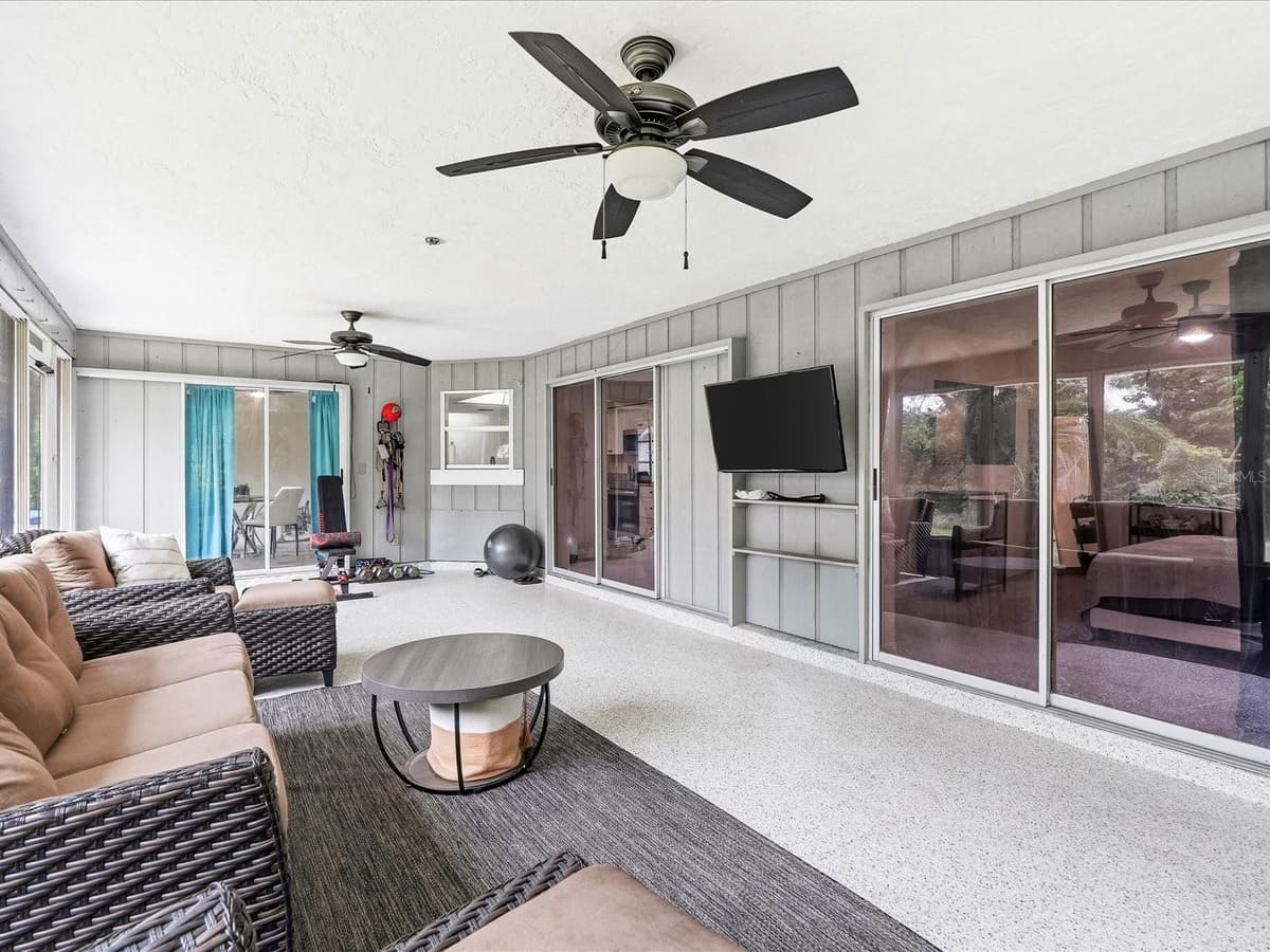 7238 SPINNAKER BOULEVARD — photo 16 of 19