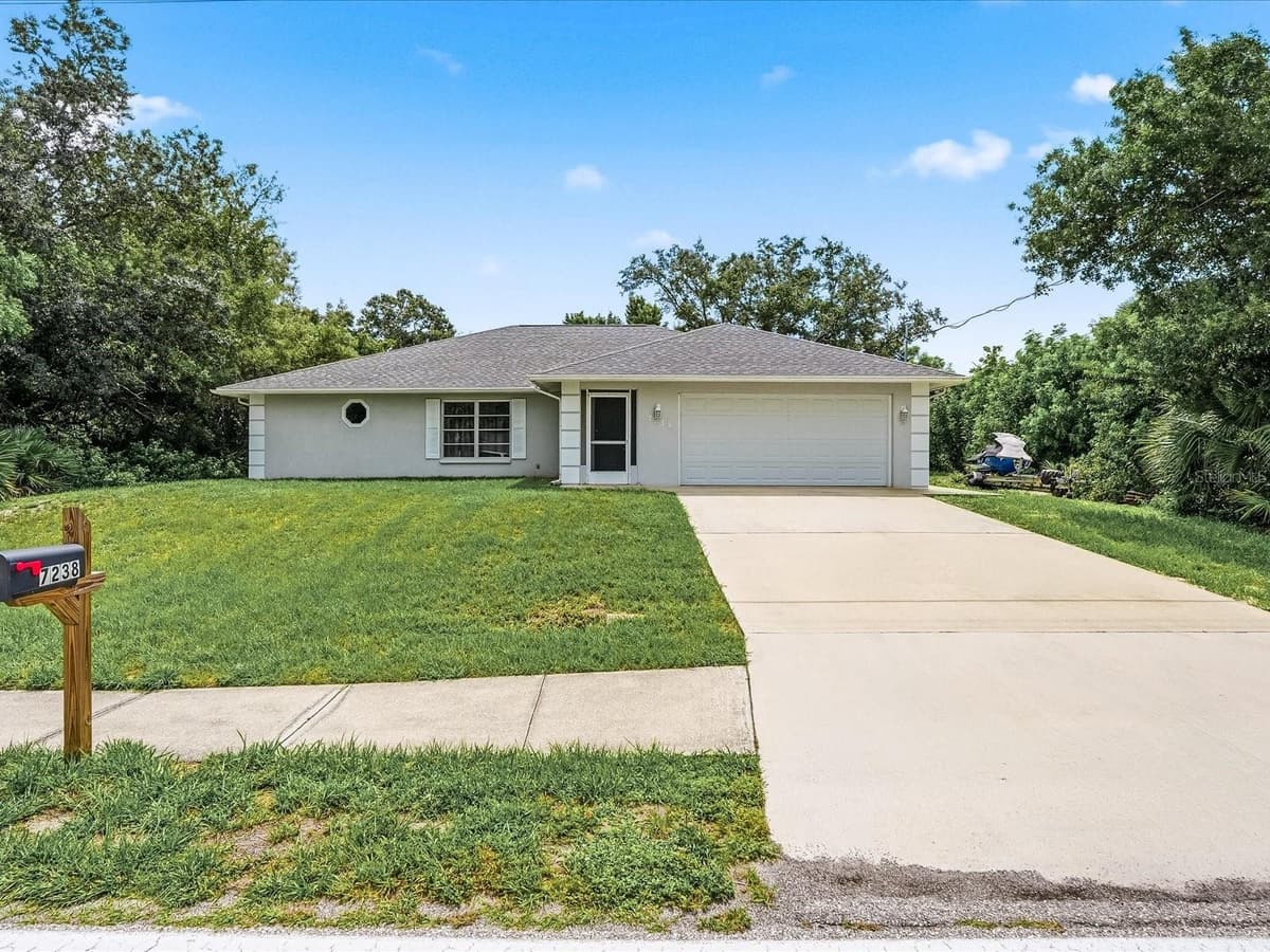 7238 SPINNAKER BOULEVARD — photo 1 of 19