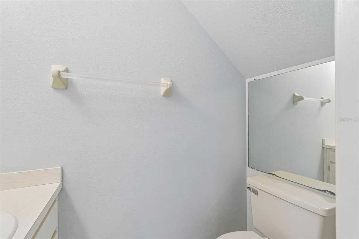 2131 RIDGE ROAD — photo 14 of 51
