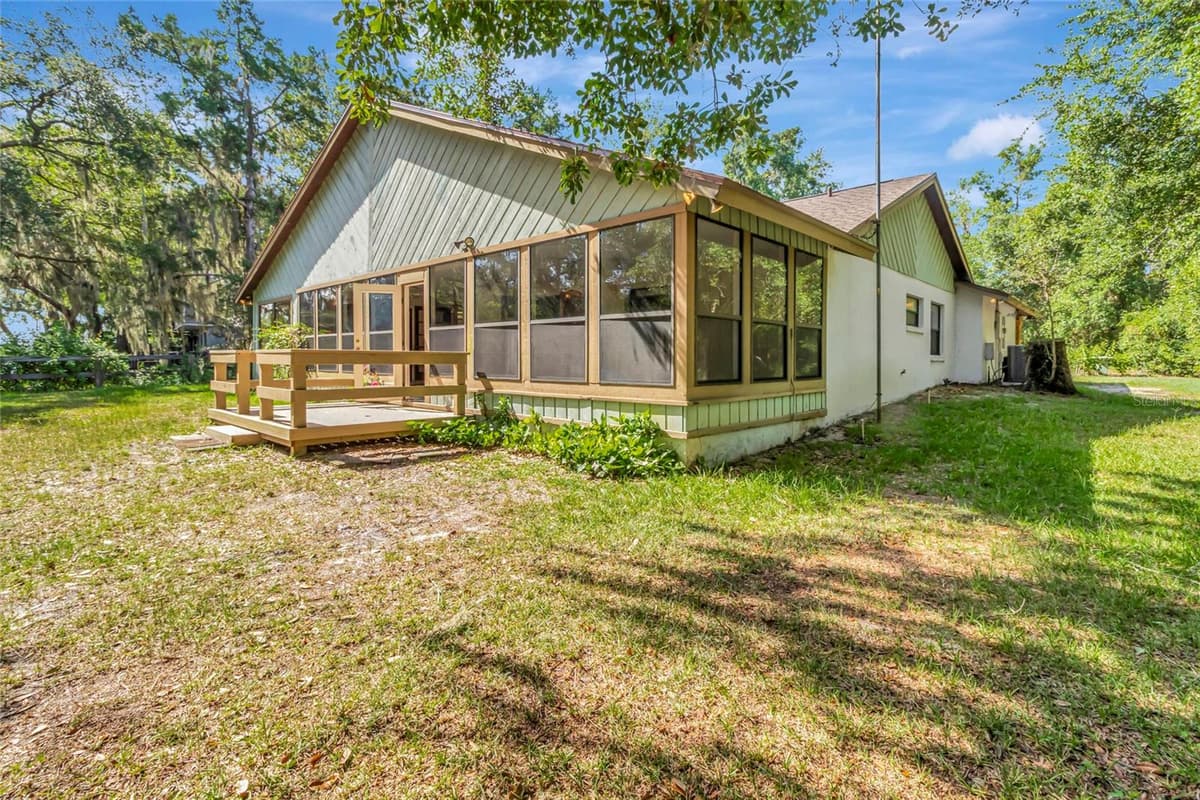 18426 VILLA CITY ROAD — photo 35 of 45