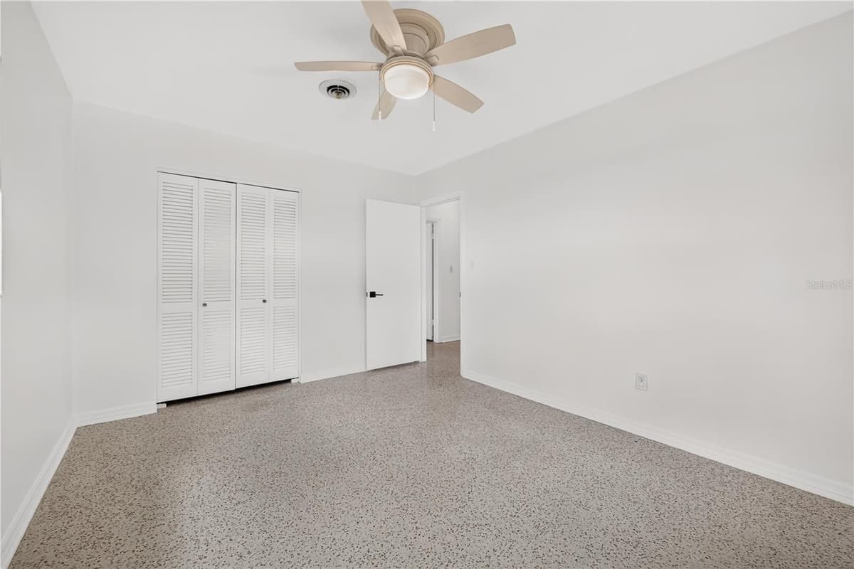 2826 AMBERGATE ROAD — photo 27 of 46