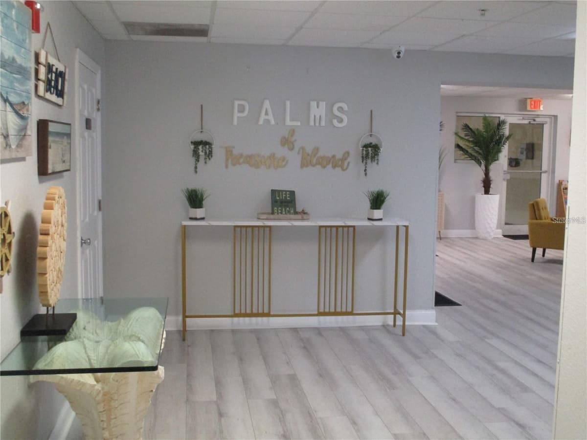 10315 GULF BOULEVARD — photo 31 of 36