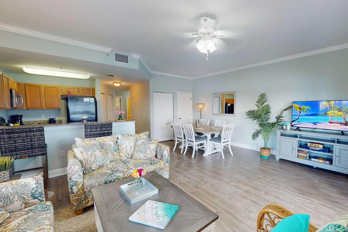 10315 GULF BOULEVARD — photo 11 of 36