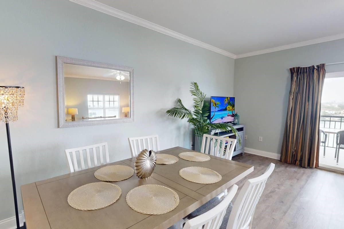 10315 GULF BOULEVARD — photo 10 of 36