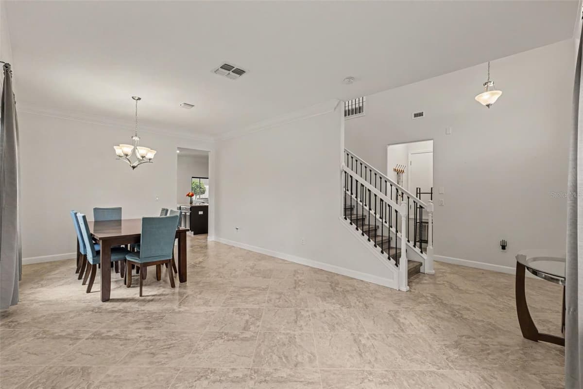 12005 CINNAMON FERN DRIVE — photo 7 of 25