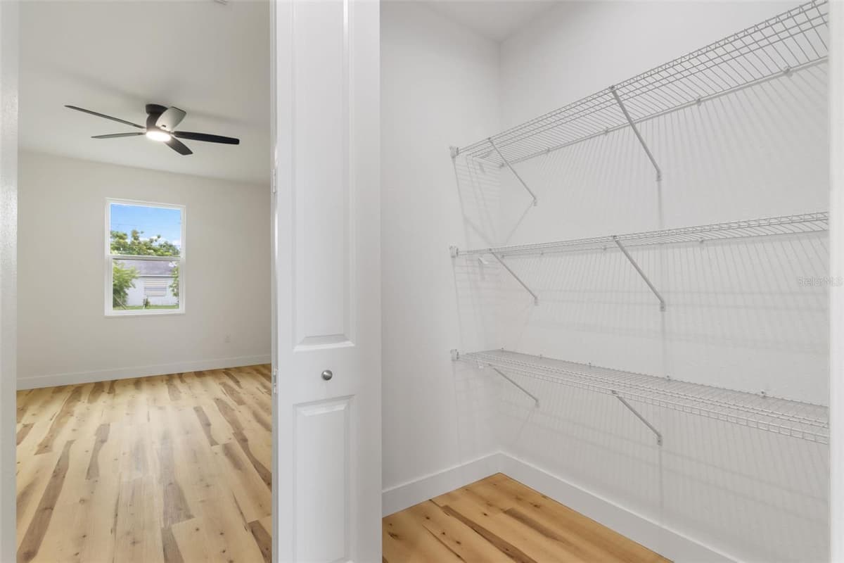 8580 PRICE BOULEVARD — photo 26 of 54