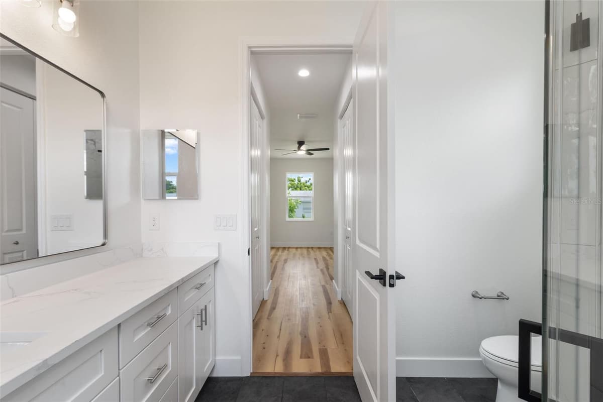 8580 PRICE BOULEVARD — photo 32 of 54