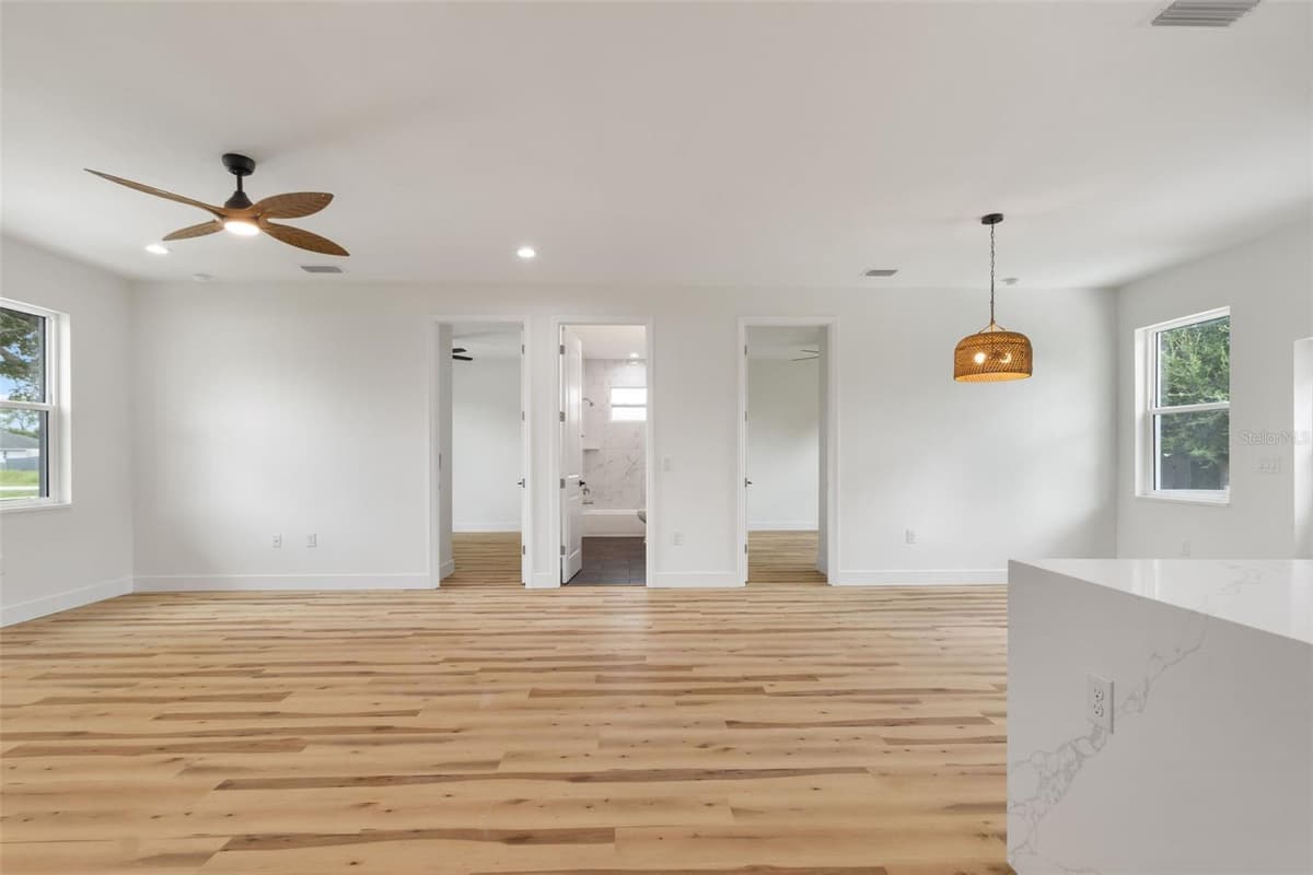 8580 PRICE BOULEVARD — photo 16 of 54